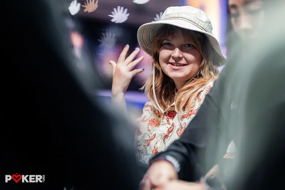 Hölgyek döntőasztal Sonia Shashikhina