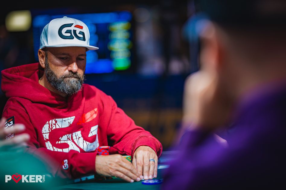 Negreanu 50 ezer dollár védelme érdekében bezárták
